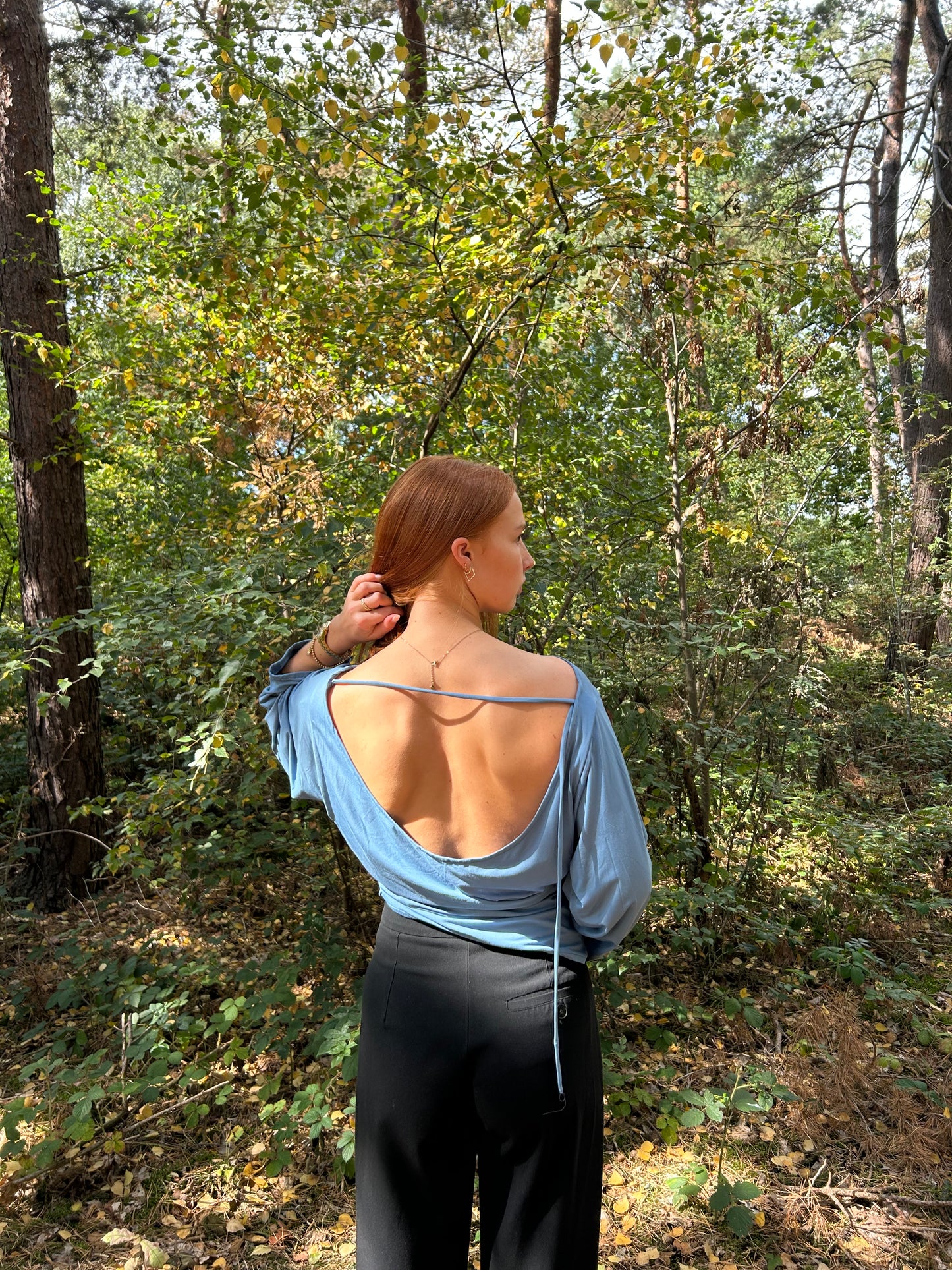 Top Wide Sleeves Tight Waist Blue