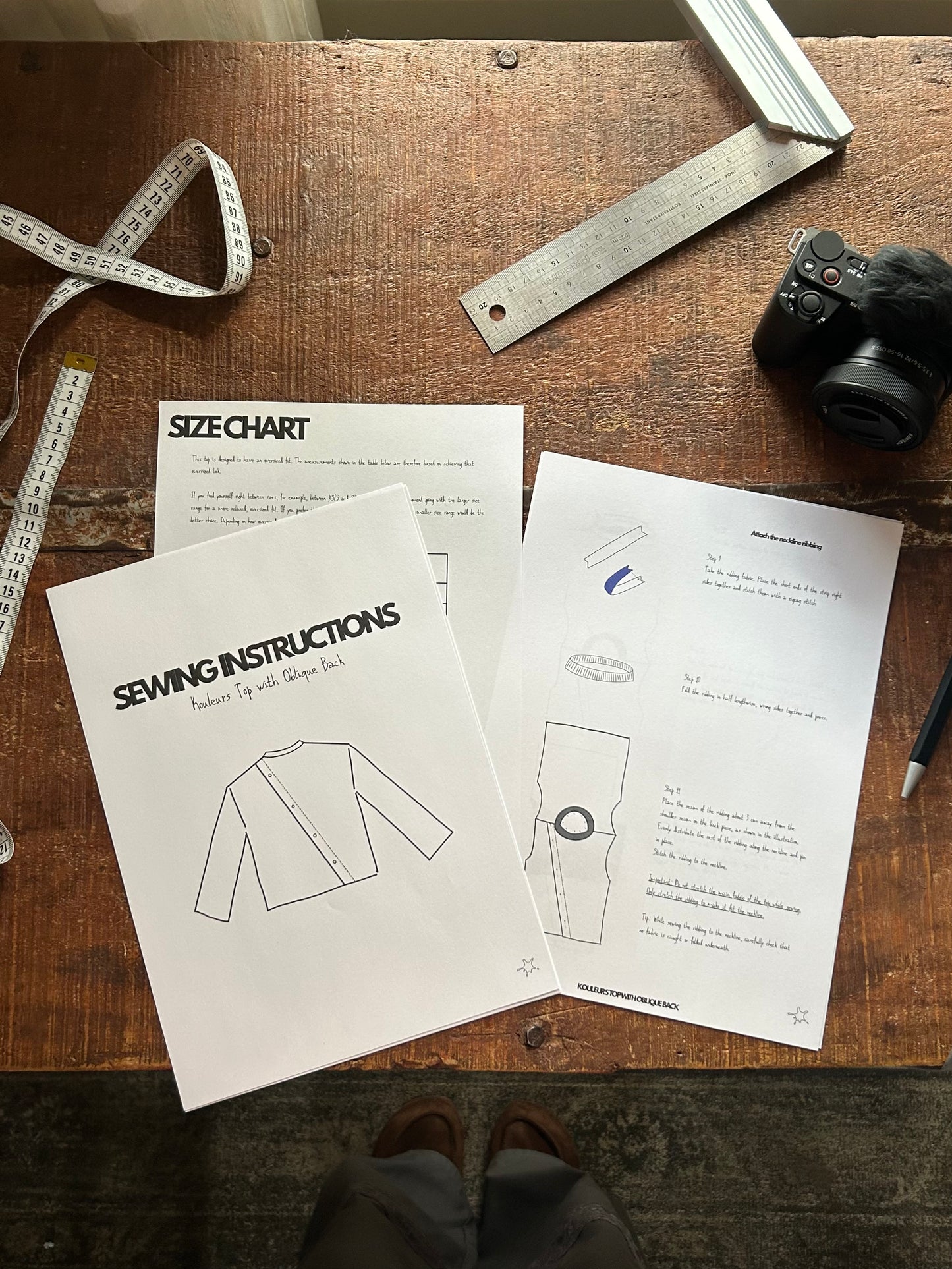 Pattern Top With Oblique Back