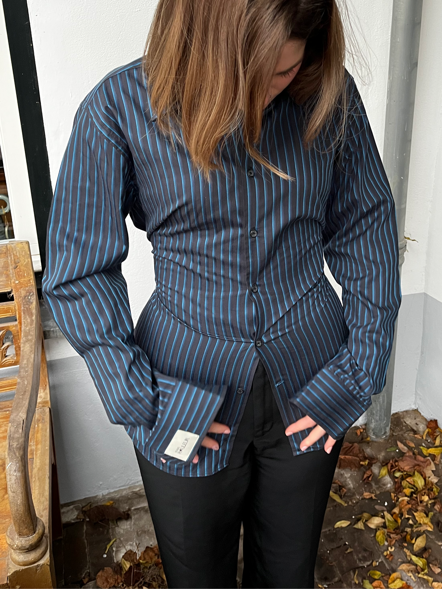 Blouse with an adjustable tight waist dark blue