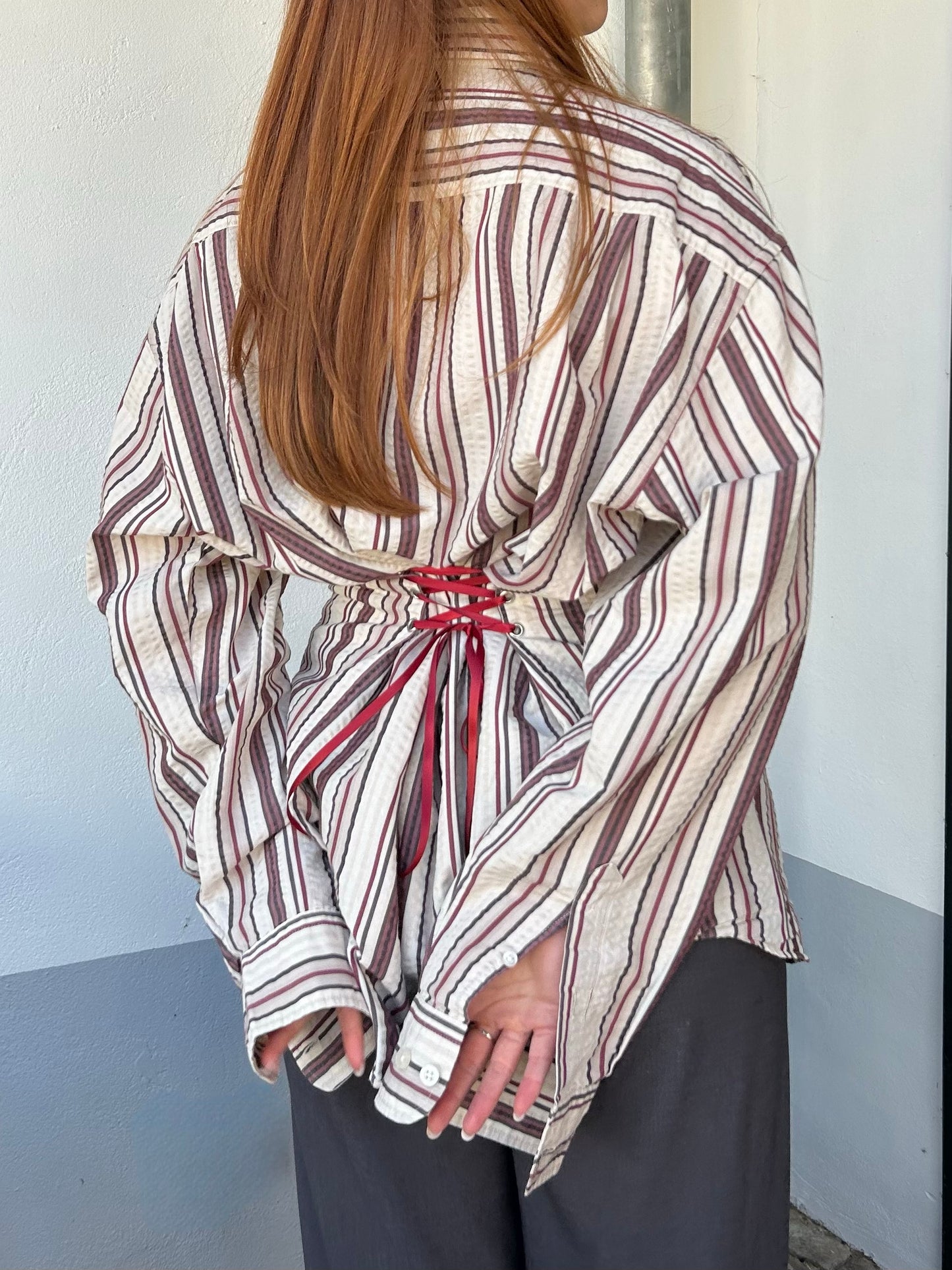 Blouse With An Adjustable Tight Waist Striped Red