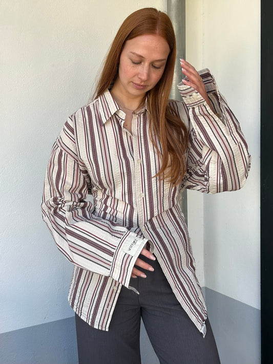 Blouse With An Adjustable Tight Waist Striped Red