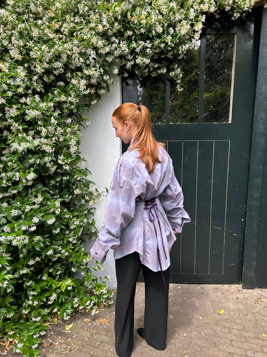 Reworked Blouse With An Adjustable Tight Waist Light Purple
